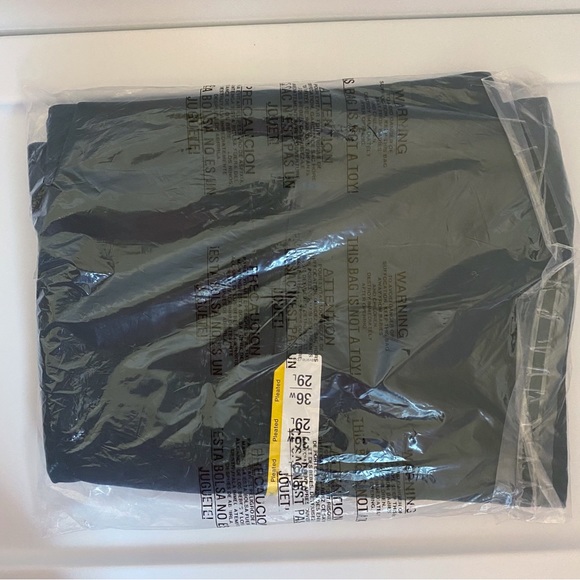 Savane Techworks Luster Twill Relaxed Fit Pleated Pants Loden Green - Picture 7 of 7